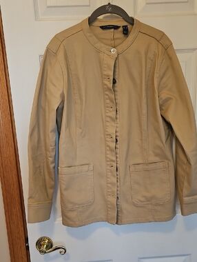 Isaac Mizrahi Live Tan Collarless Utility Jacket Size Small